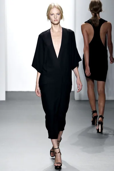 Look 23